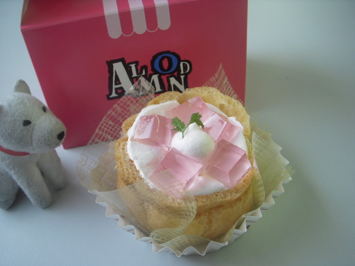 さくらシュークリーム