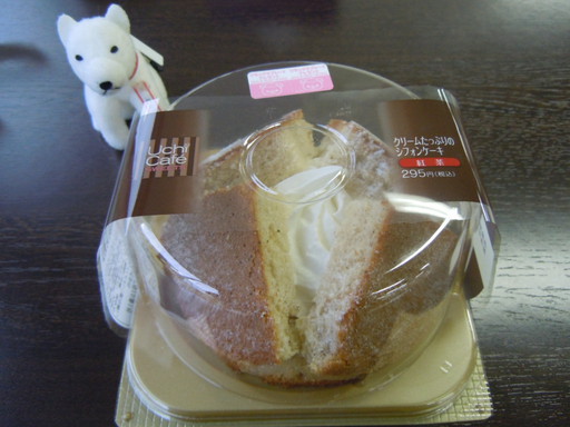 クリームたっぷりシフォンケーキ