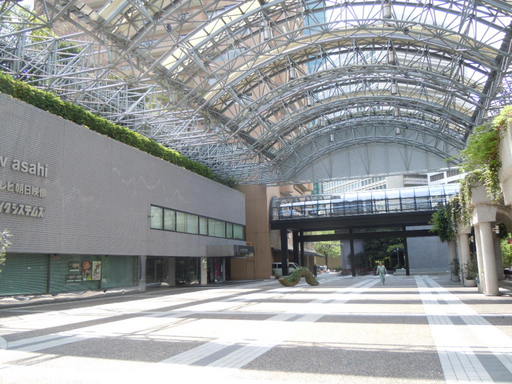 カラヤン広場