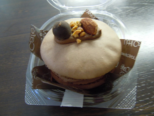 チョコマカロン