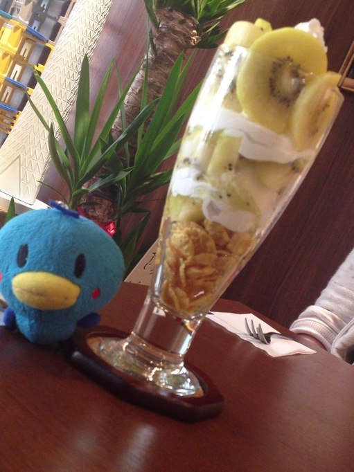 ゴールデンキウイパフェ