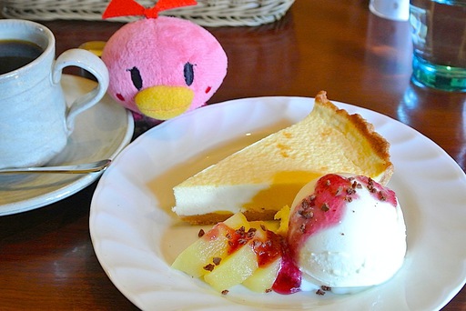 自家製ベイクドチーズケーキ