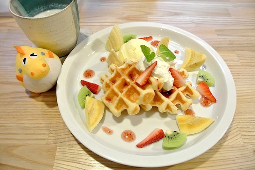 甘酒オレとフルーツワッフル