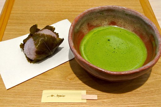 桜餅と抹茶