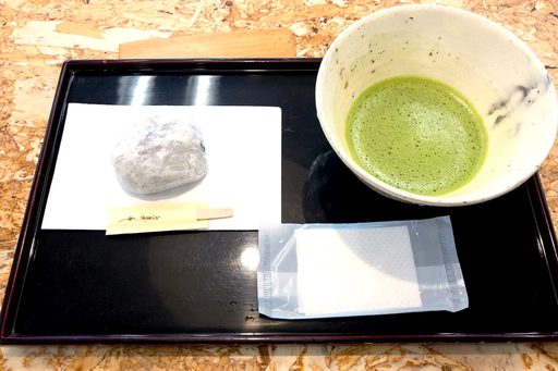 黒豆大福と抹茶セット