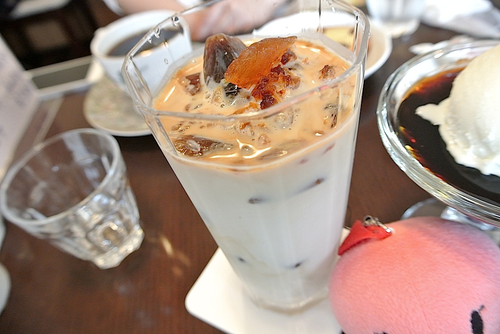 http://sweets.tokyo-review.com/image/DSC_3951.JPG