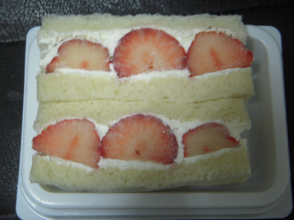 http://sweets.tokyo-review.com/image2/DSCN9778.JPG