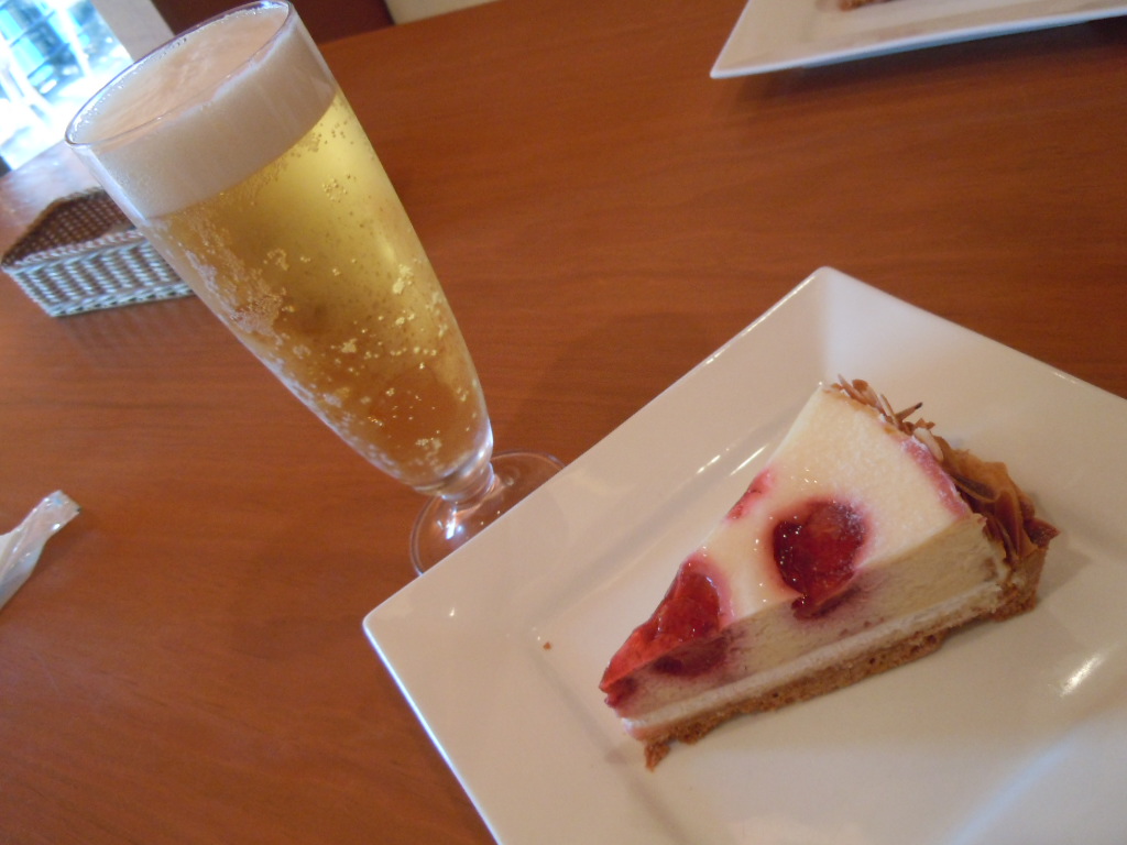 http://sweets.tokyo-review.com/image3/DSCN0121.JPG