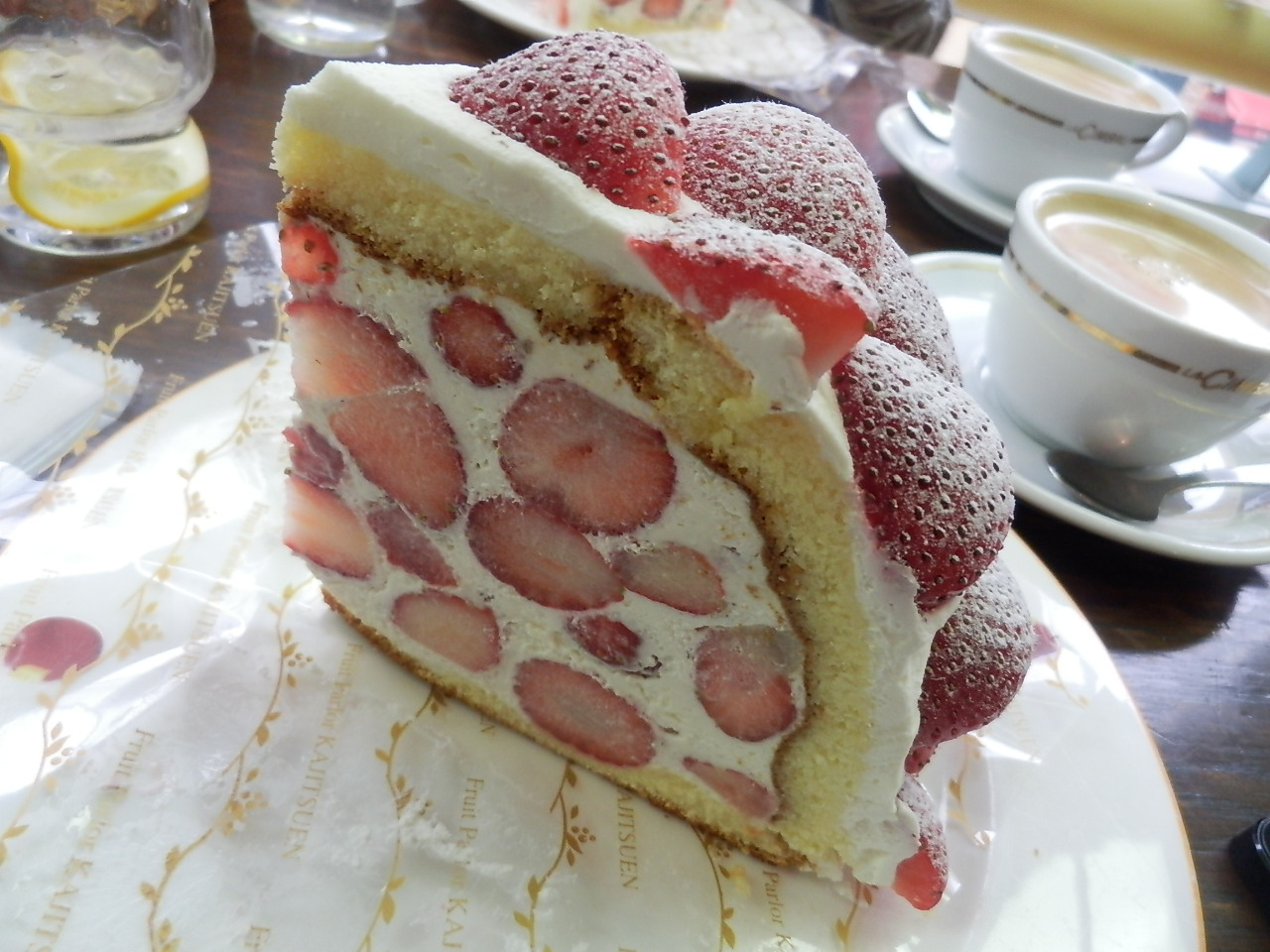 http://sweets.tokyo-review.com/image4/PC020055.JPG