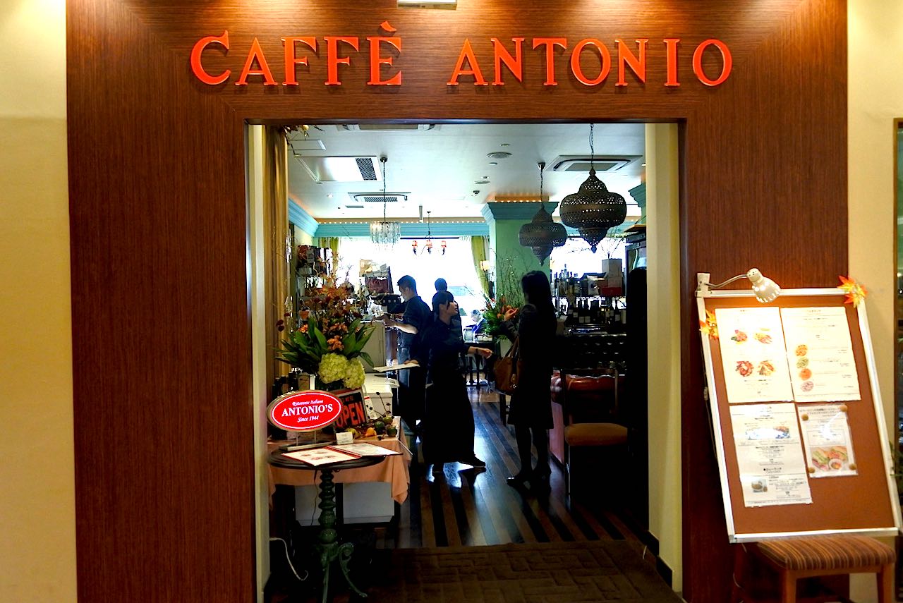 http://sweets.tokyo-review.com/images/DSC_3049.JPG